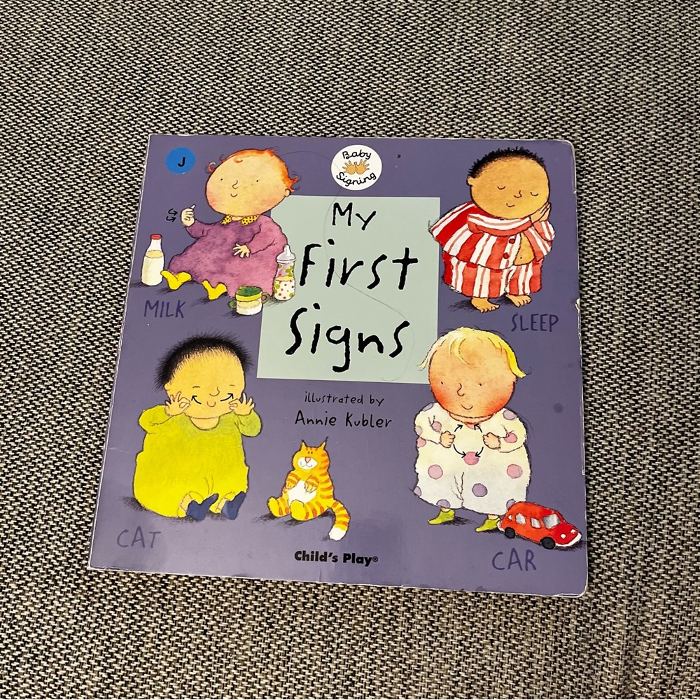 My first signs baby sign language book make an offer